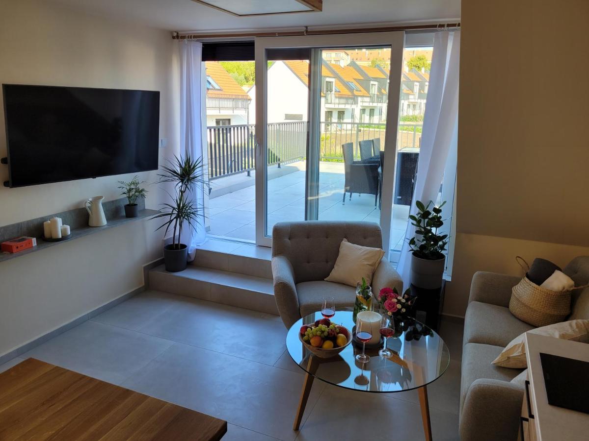 Zamek Na Dlani Mikulov Apartment Exterior photo